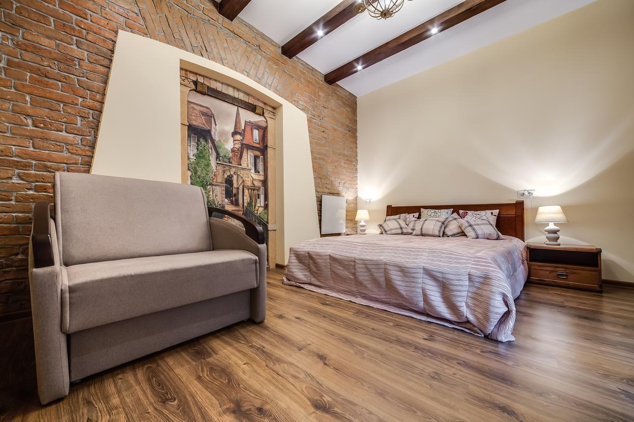 Vip Castle Apartmens Лвив Екстериор снимка